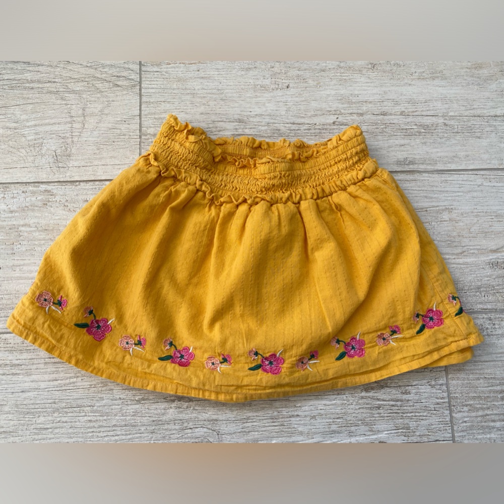 2-3T Yellow Skirt with Floral Embroidery